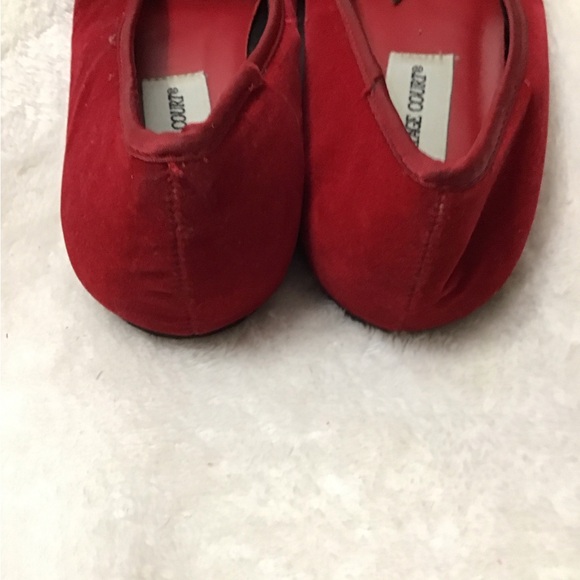 Woman’s size 6 Carriage Court, Christmas red slip on shoes - Picture 5 of 6